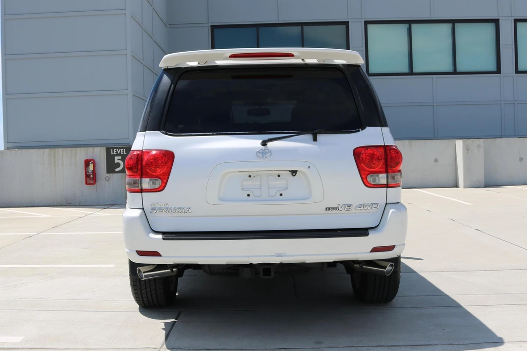2005 Toyota Sequoia 1st Gen - Image 14 of 21