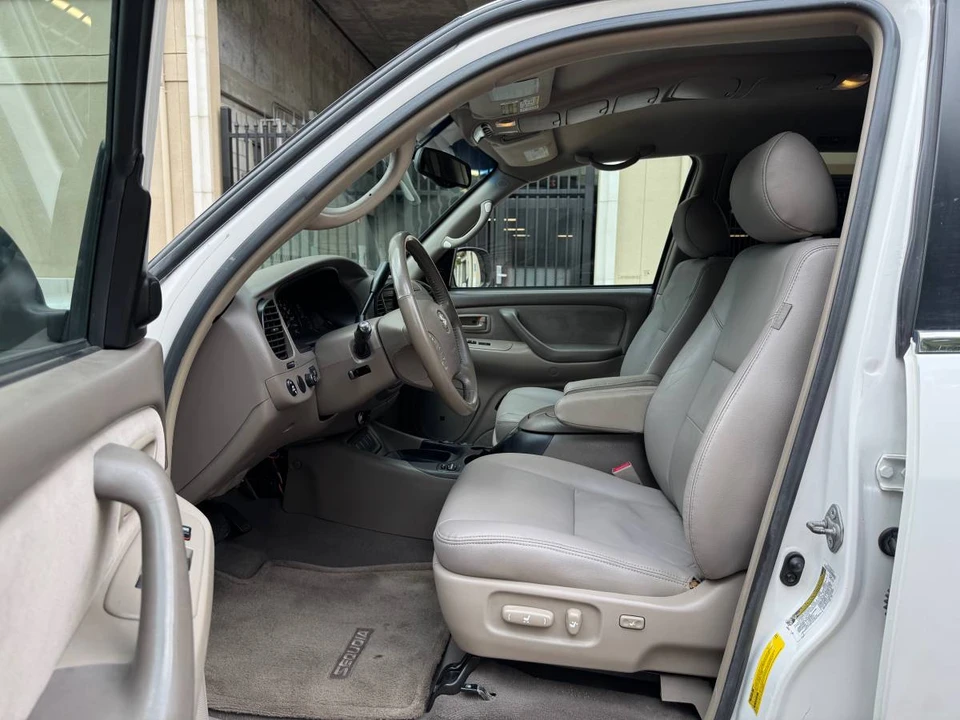2005 Toyota Sequoia 1st Gen - Image 8 of 22