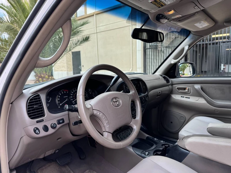 2005 Toyota Sequoia 1st Gen - Image 9 of 22