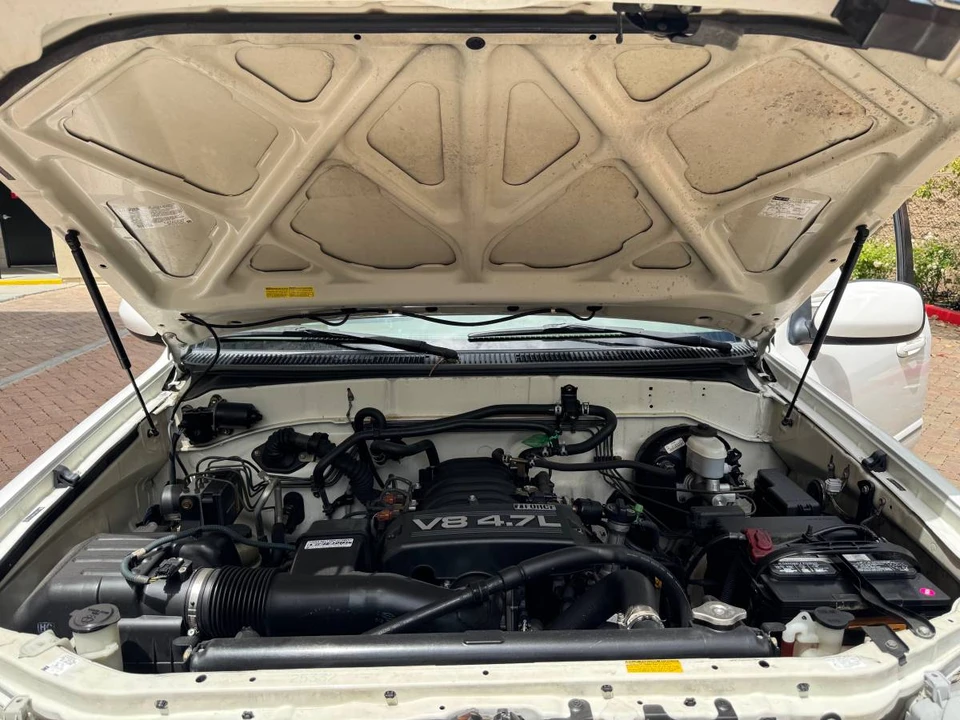 2005 Toyota Sequoia 1st Gen - Image 21 of 22