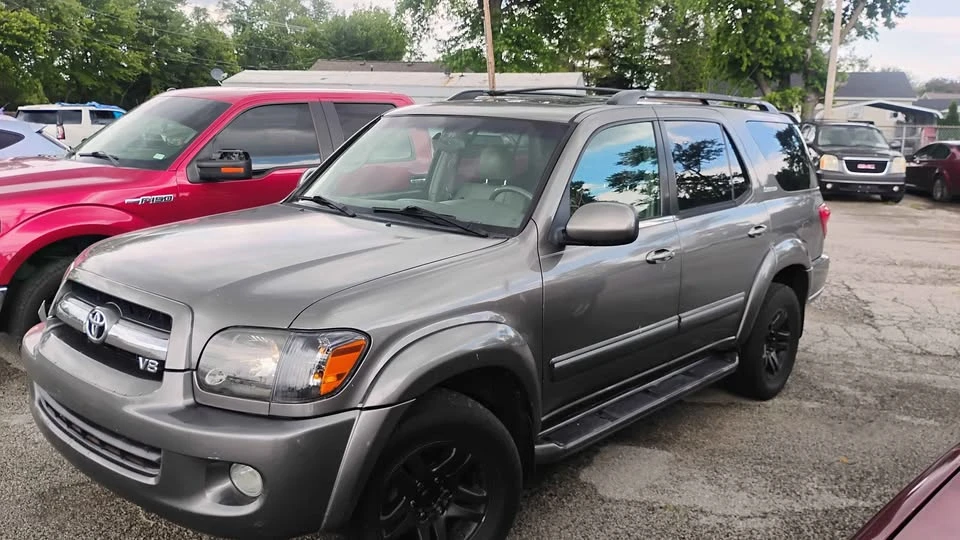 2005 Toyota Sequoia 1st Gen - Image 5 of 7