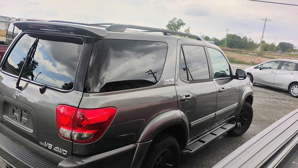 2005 Toyota Sequoia 1st Gen - Image 3 of 7