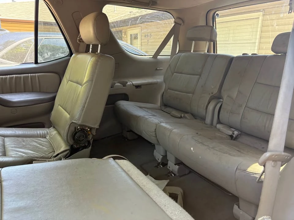 2005 Toyota Sequoia 1st Gen - Image 9 of 11