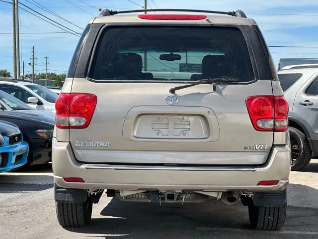 2005 Toyota Sequoia 1st Gen - Image 8 of 16