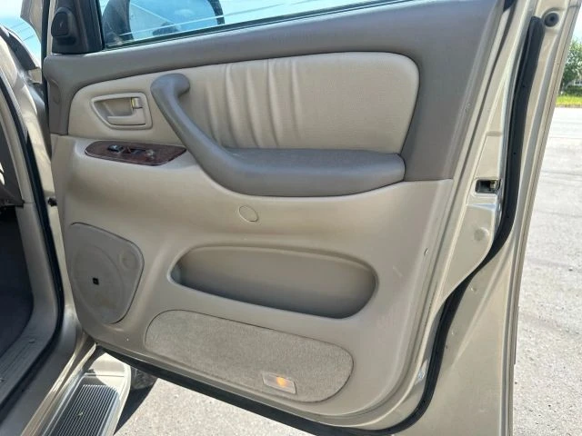 2005 Toyota Sequoia 1st Gen - Image 11 of 16
