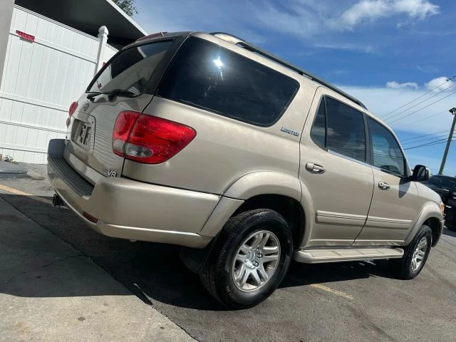2005 Toyota Sequoia 1st Gen - Image 4 of 16