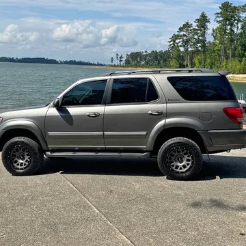 2005 Toyota Sequoia Limited Sport Utility 4D