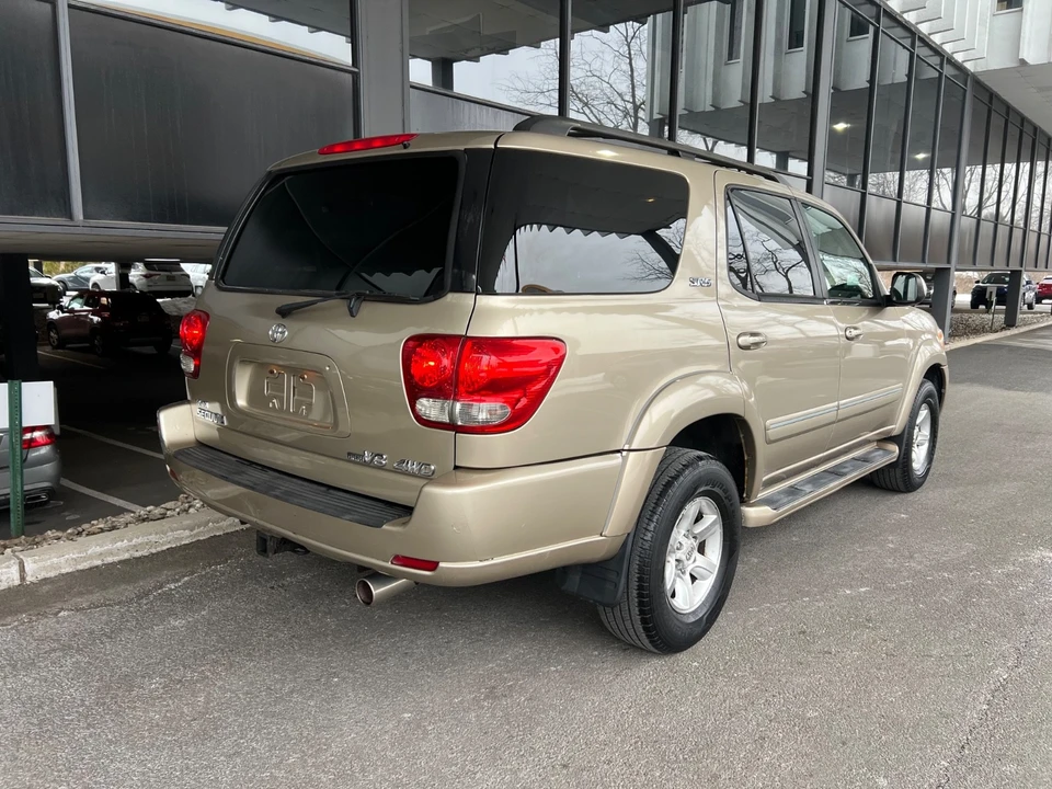 2005 Toyota Sequoia 1st Gen - Image 10 of 21