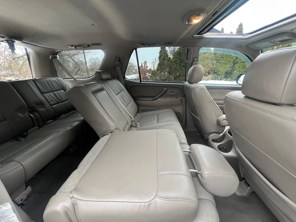2005 Toyota Sequoia 1st Gen - Image 17 of 21