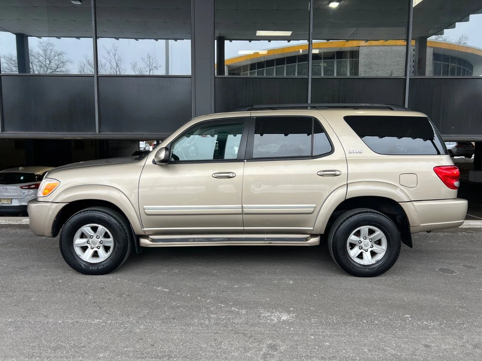 2005 Toyota Sequoia 1st Gen - Image 4 of 21