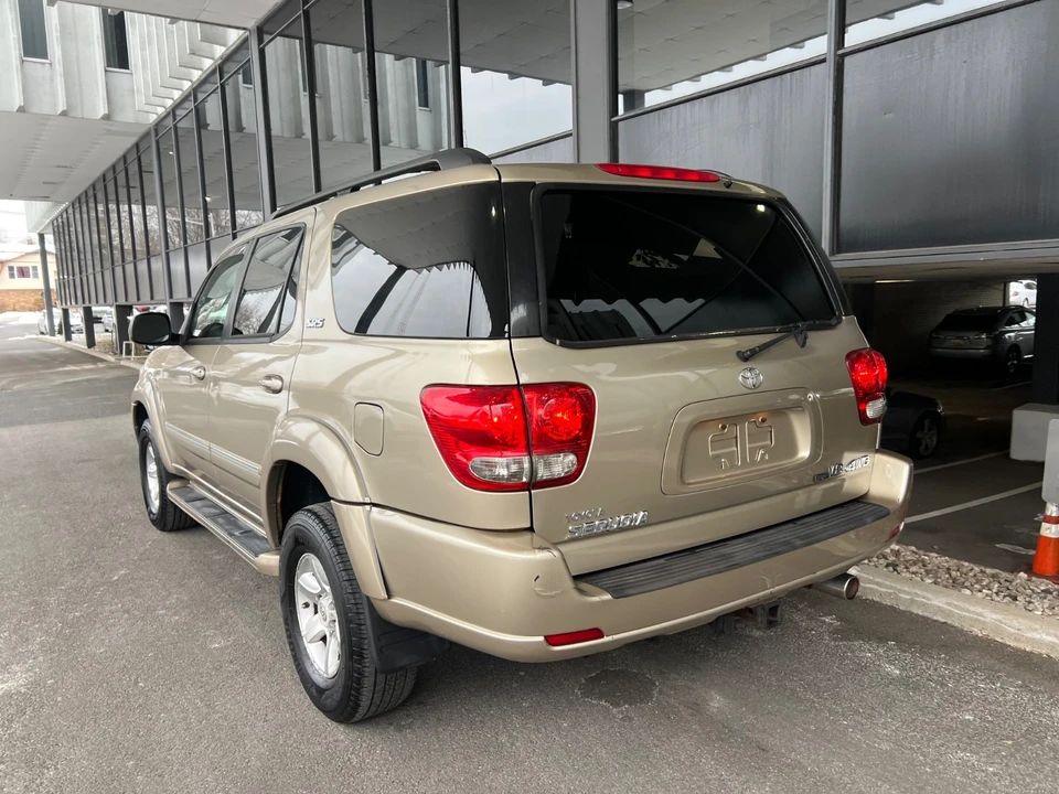 2005 Toyota Sequoia 1st Gen - Image 6 of 21