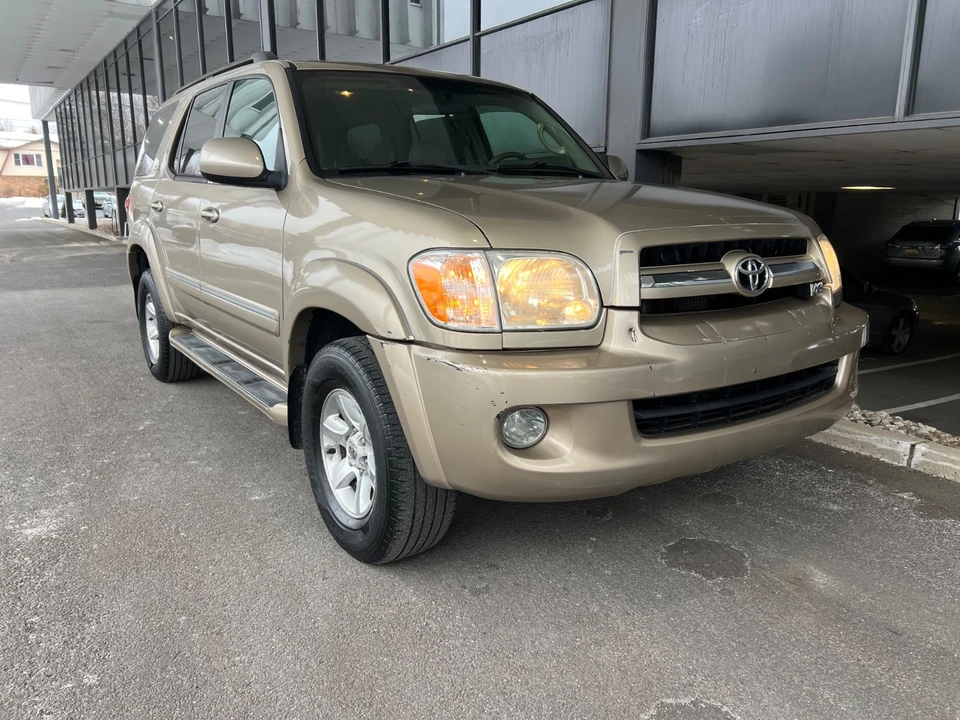 2005 Toyota Sequoia 1st Gen - Image 7 of 21
