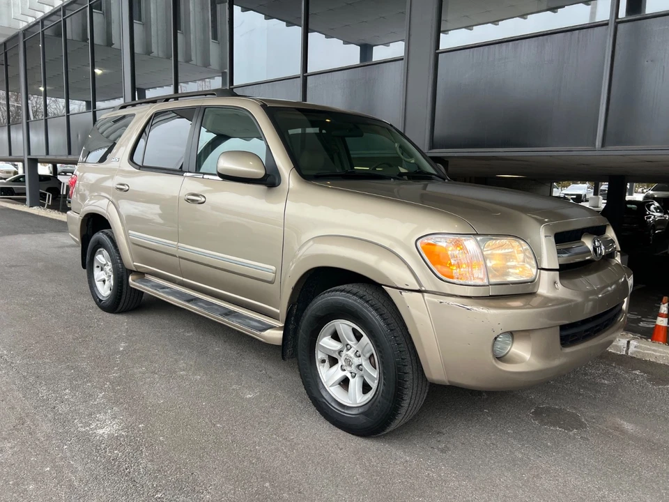 2005 Toyota Sequoia 1st Gen - Image 8 of 21