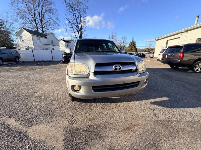 2005 Toyota Sequoia 1st Gen - Image 4 of 12