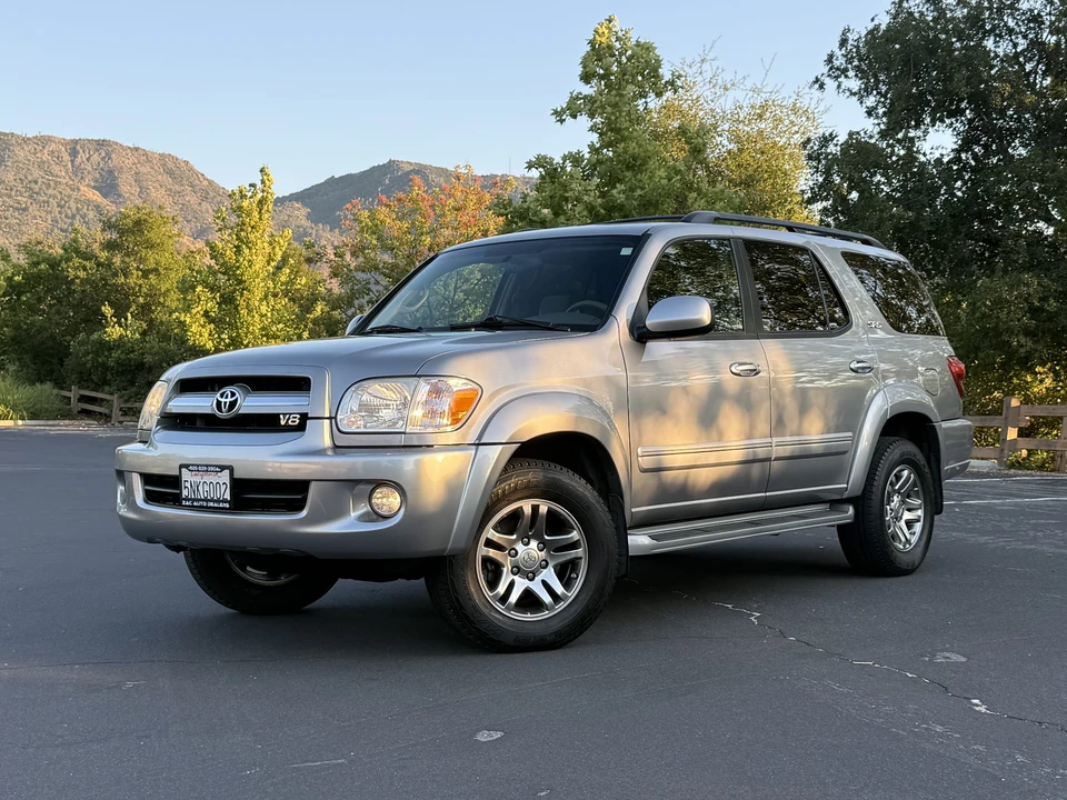 2005 Toyota Sequoia 1st Gen - Image 3 of 31