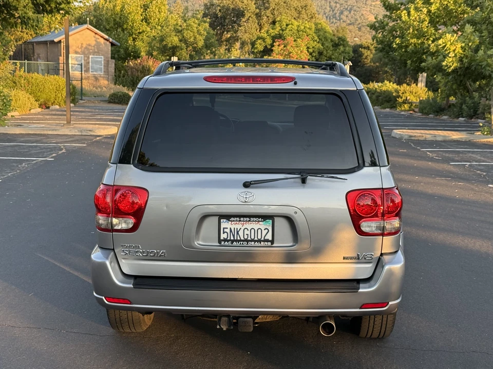 2005 Toyota Sequoia 1st Gen - Image 30 of 31