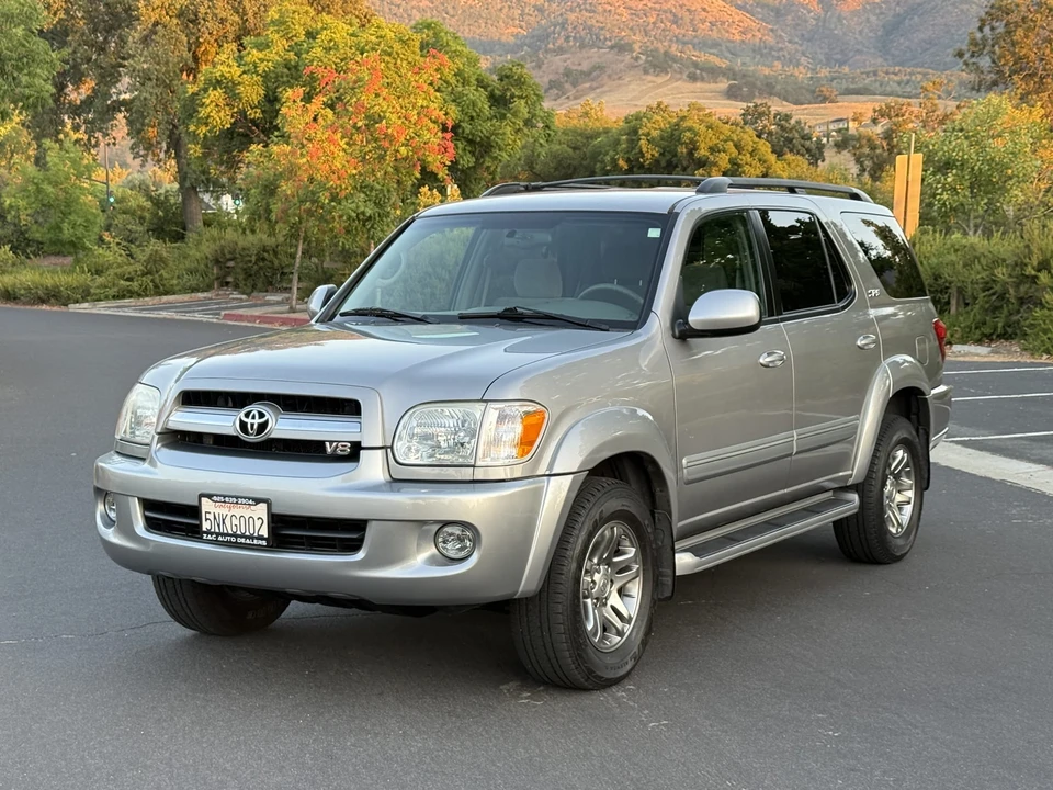 2005 Toyota Sequoia 1st Gen - Image 7 of 31