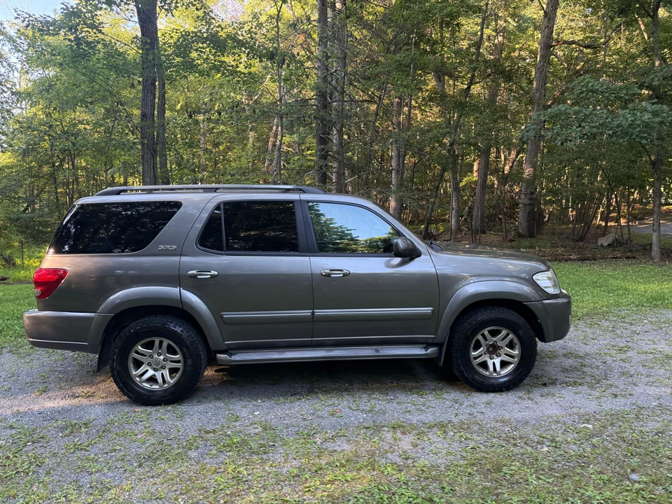 2005 Toyota Sequoia 1st Gen - Image 31 of 31
