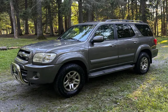 2005 Toyota Sequoia SR5