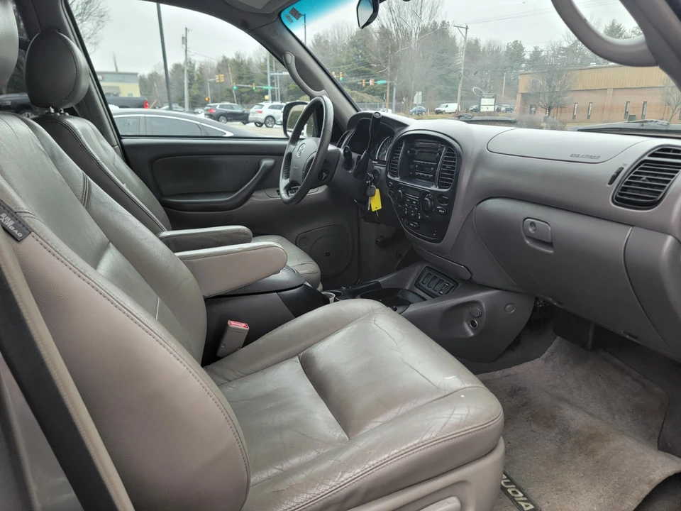 2005 Toyota Sequoia 1st Gen - Image 7 of 17