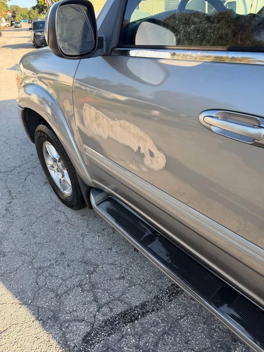 2005 Toyota Sequoia 1st Gen - Image 8 of 17