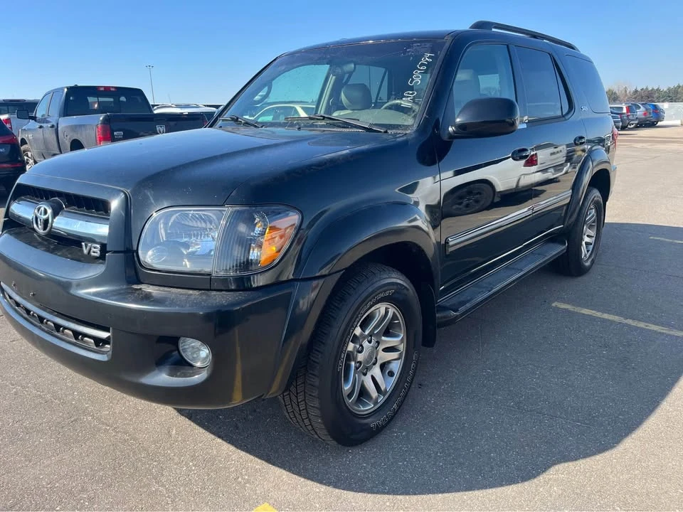 2005 Toyota Sequoia 1st Gen - Image 2 of 9