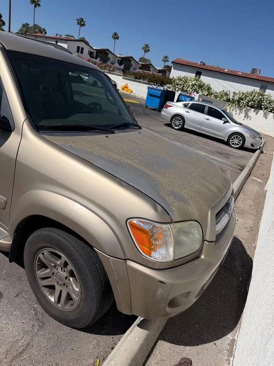 2005 Toyota Sequoia 1st Gen - Image 10 of 13