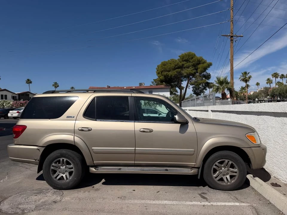 2005 Toyota Sequoia 1st Gen - Image 9 of 13