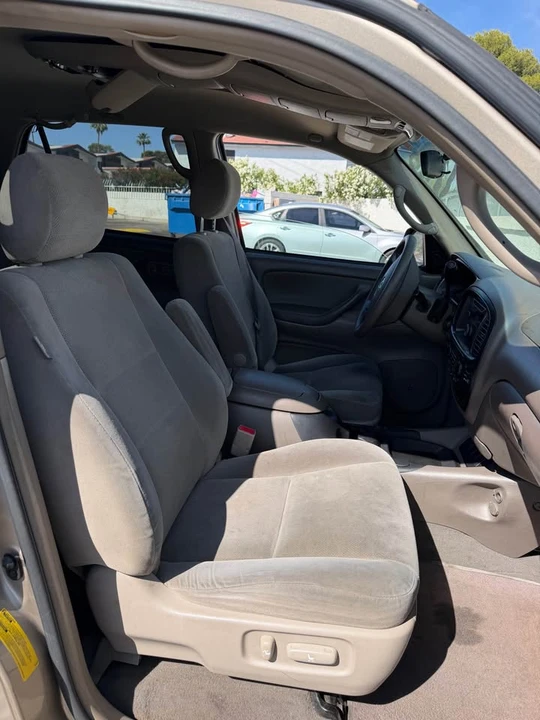 2005 Toyota Sequoia 1st Gen - Image 2 of 13