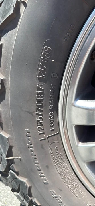 2005 Toyota Sequoia 1st Gen - Image 14 of 16