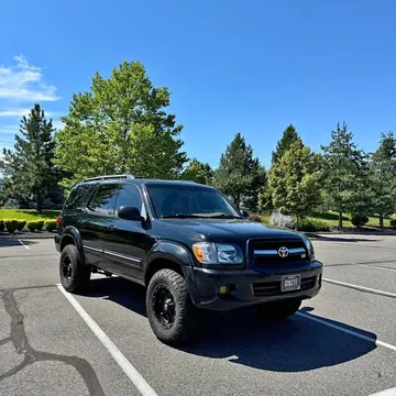 2005 Toyota Sequoia SR5 Sport Utility 4D