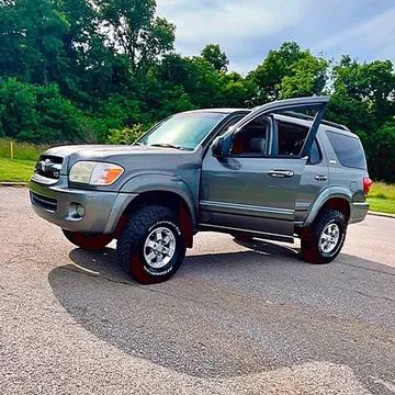 2005 Toyota Sequoia SR5 Sport Utility 4D