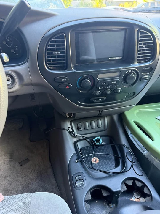 2005 Toyota Sequoia 1st Gen - Image 11 of 20