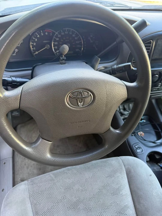 2005 Toyota Sequoia 1st Gen - Image 14 of 20
