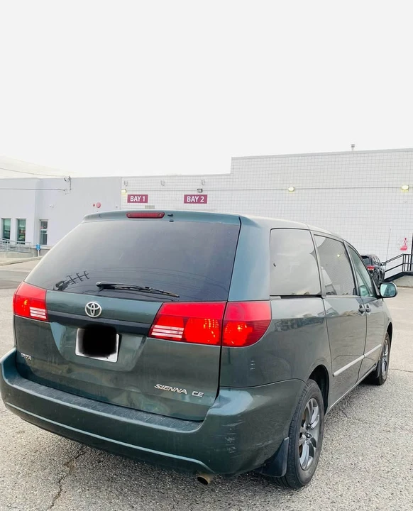 2005 Toyota Sienna 2nd Gen - Image 5 of 20