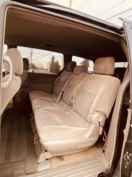 2005 Toyota Sienna 2nd Gen - Image 11 of 20
