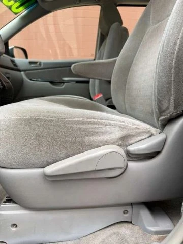 2005 Toyota Sienna 2nd Gen - Image 9 of 17