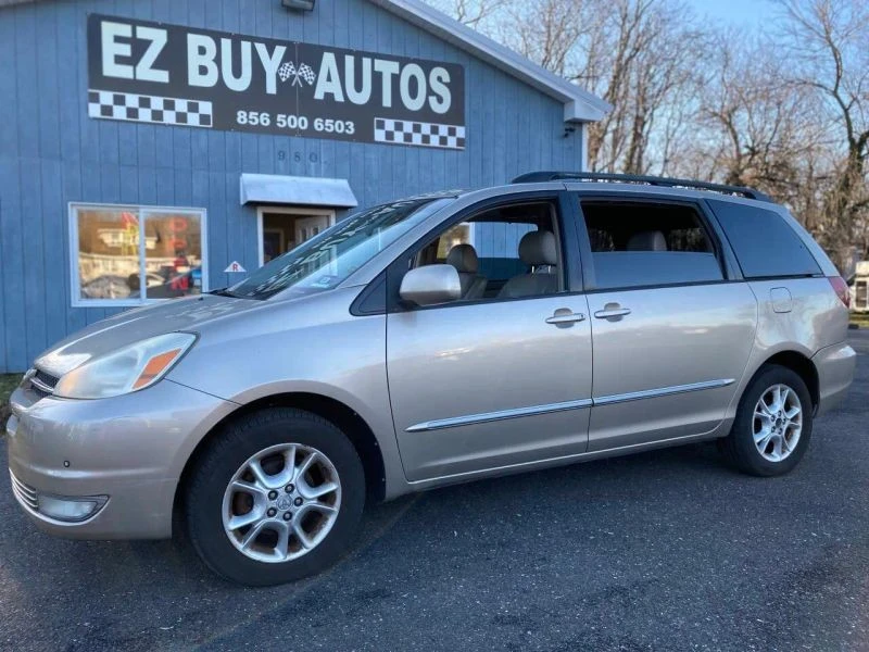 2005 Toyota Sienna 2nd Gen - Image 2 of 12