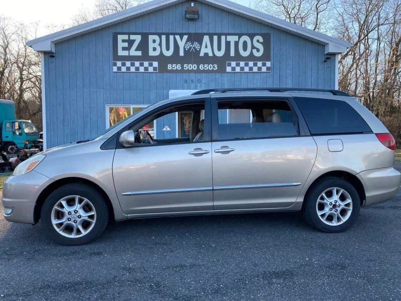 2005 Toyota Sienna 2nd Gen - Image 3 of 12
