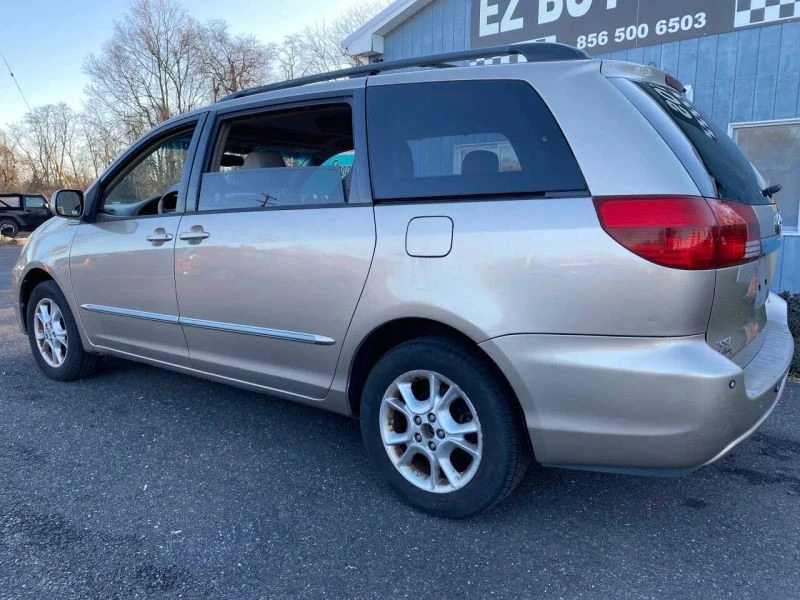 2005 Toyota Sienna 2nd Gen - Image 4 of 12
