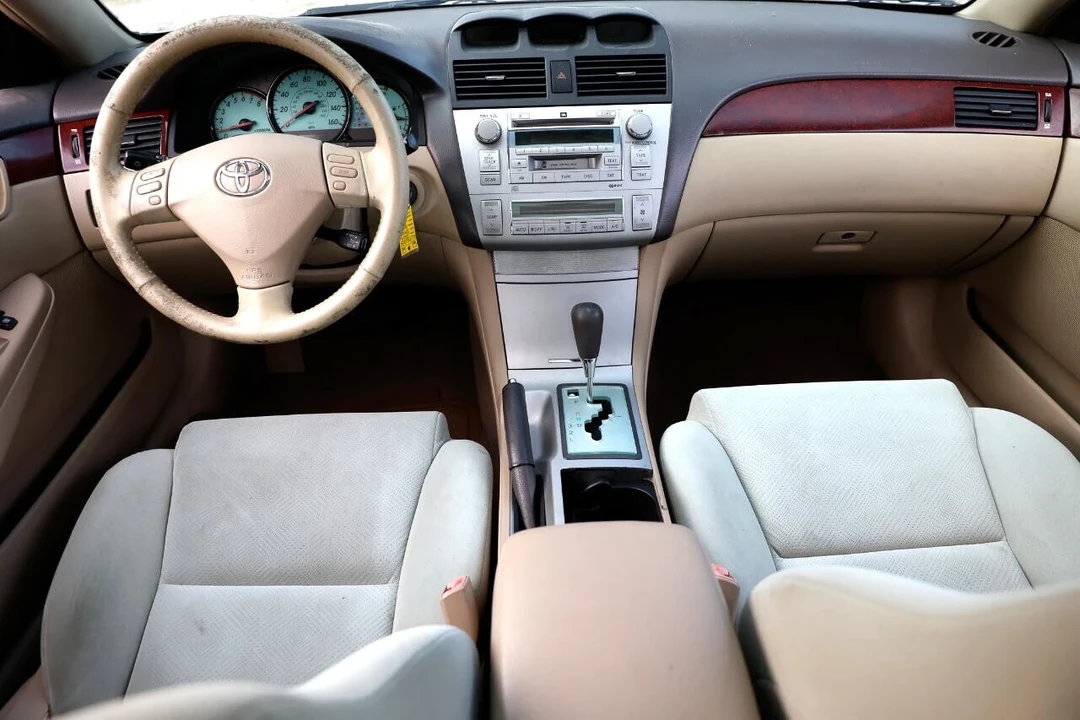 2005 Toyota Solara 2nd Gen - Image 2 of 12