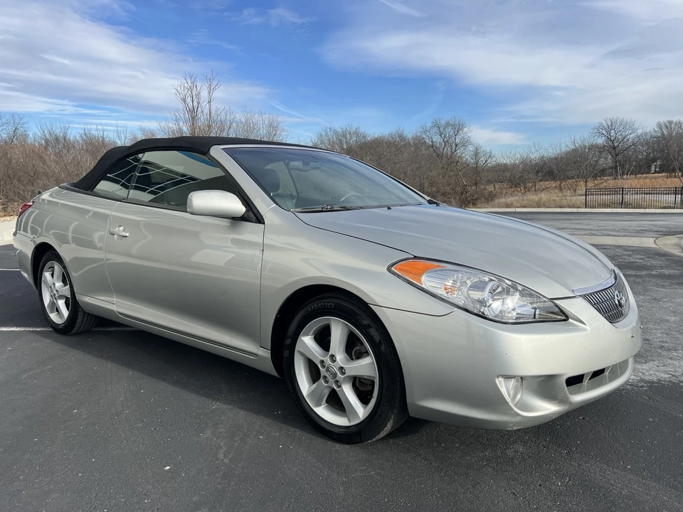 2005 Toyota Solara 2nd Gen - Image 11 of 21
