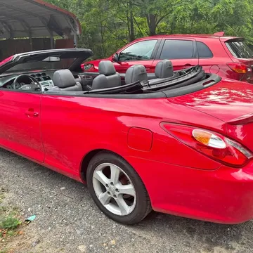 2005 Toyota Solara SLE Convertible 2D