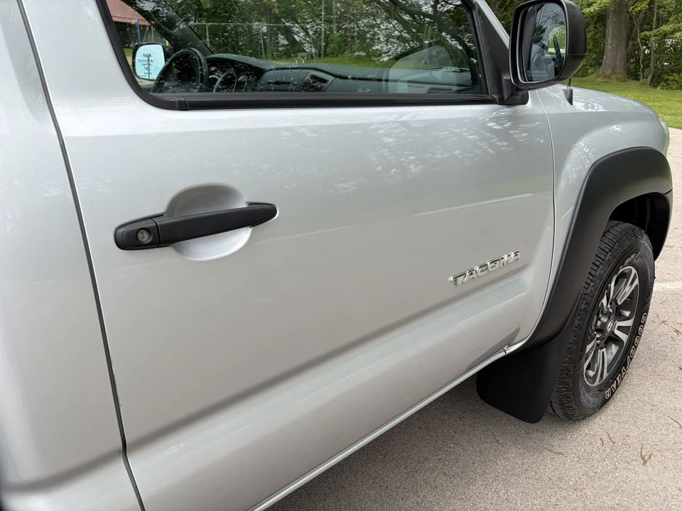 2005 Toyota Tacoma 2nd Gen - Image 24 of 31