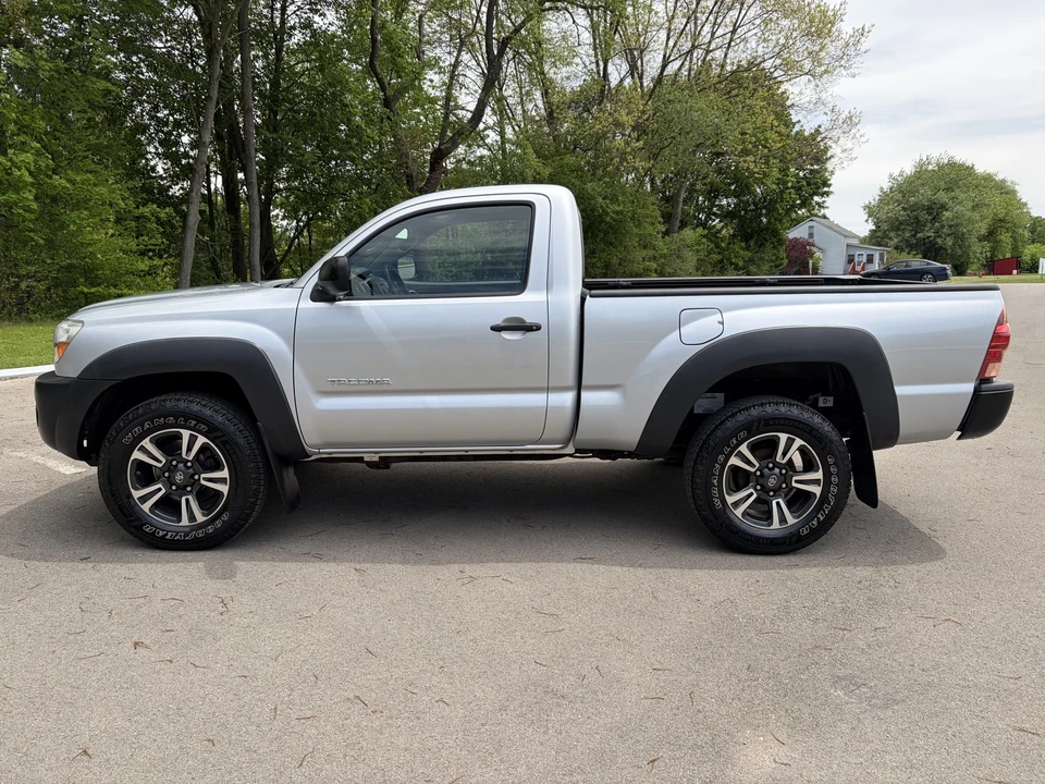 2005 Toyota Tacoma 2nd Gen - Image 10 of 31