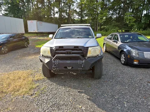 2005 Toyota Tacoma Double Cab TRD Sport Pickup 4D 6 ft