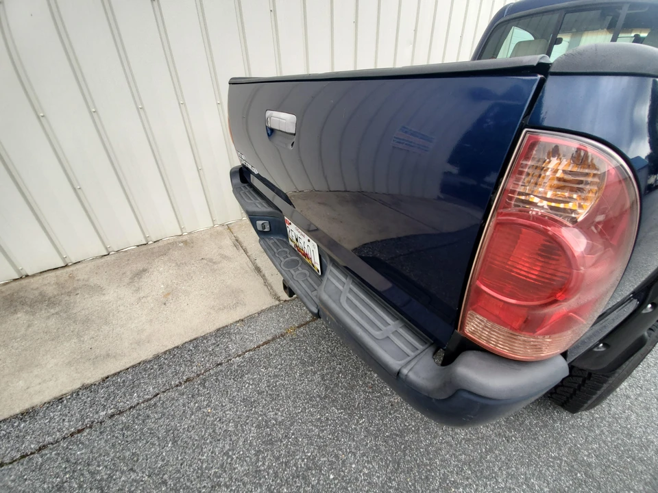 2005 Toyota Tacoma 2nd Gen - Image 17 of 31