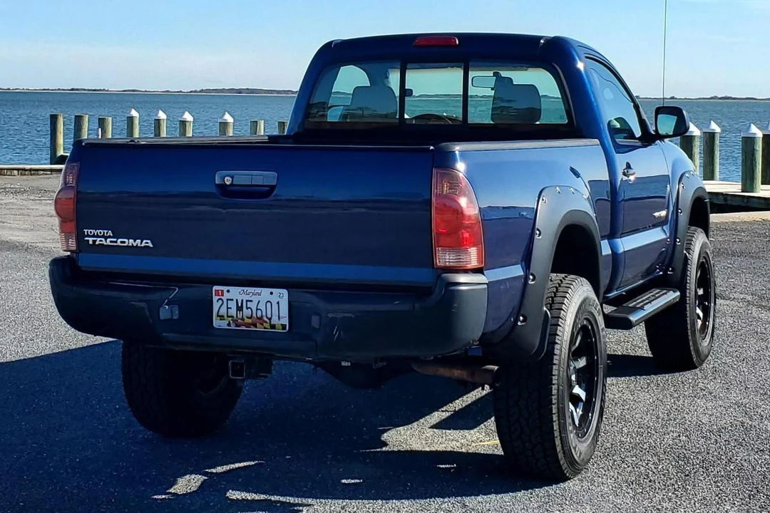 2005 Toyota Tacoma 2nd Gen - Image 5 of 31