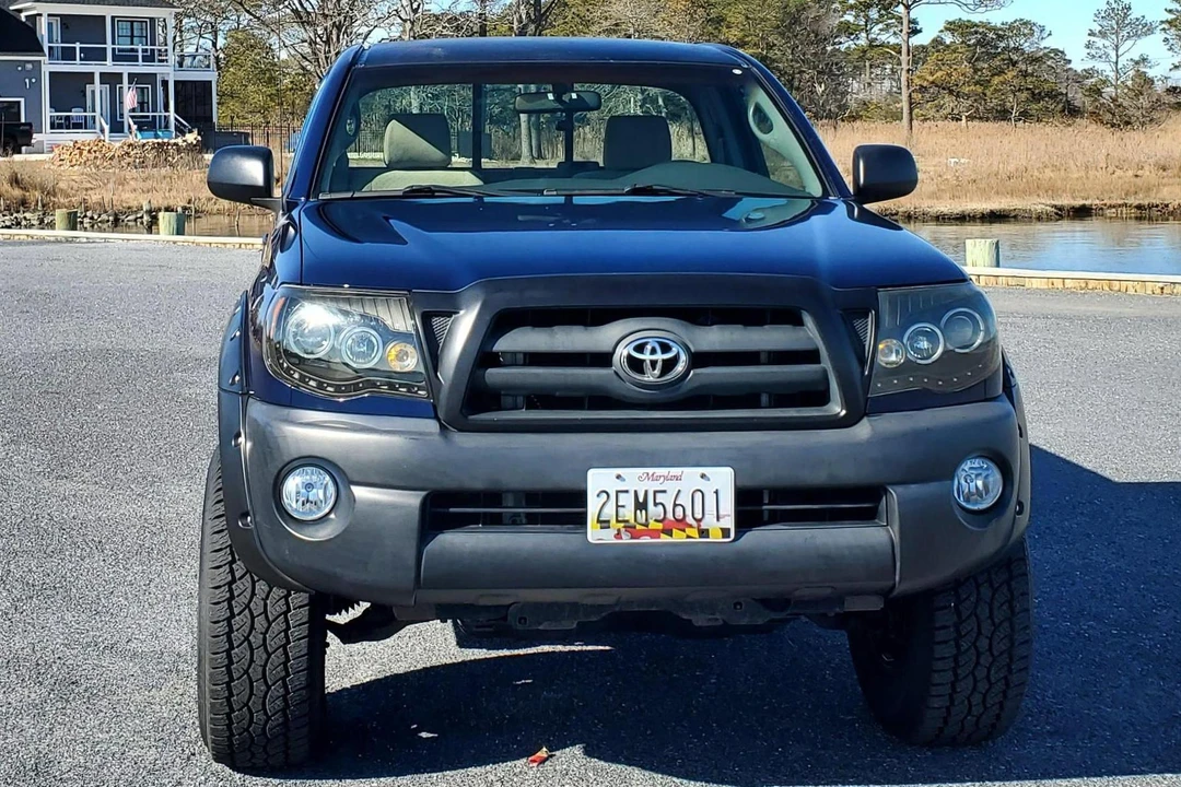 2005 Toyota Tacoma 2nd Gen - Image 2 of 31