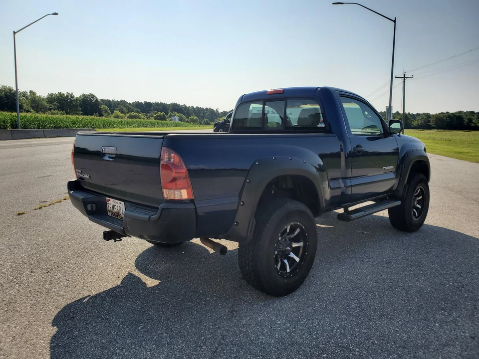 2005 Toyota Tacoma 2nd Gen - Image 8 of 31